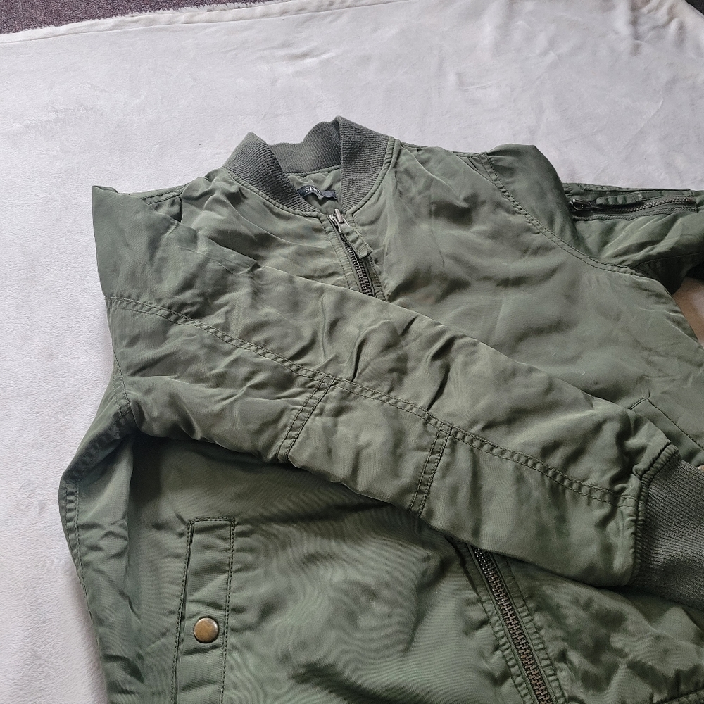 SIWY Army Green Bomber Jacket - Picture 9 of 16